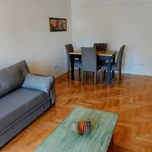 2 Amb. Comodos Para Disfrutar De Bsas